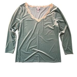 Soft Surroundings Green Long Sleeve Top with Cream Lace
